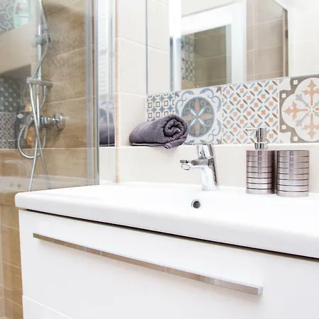Dwupokojowy Apartament Z Sypialnia I Tarasem Daire *