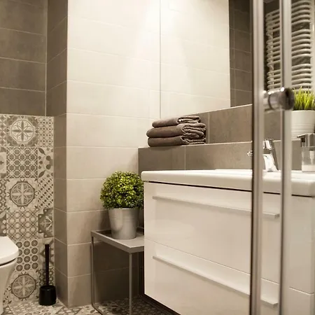 Dwupokojowy Apartament Z Sypialnia I Tarasem Daire