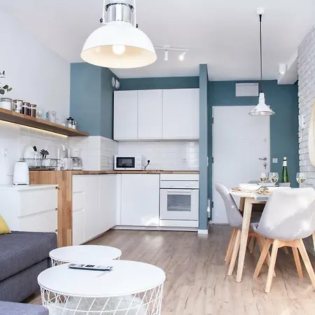 Dwupokojowy Apartament Z Sypialnia I Tarasem Daire