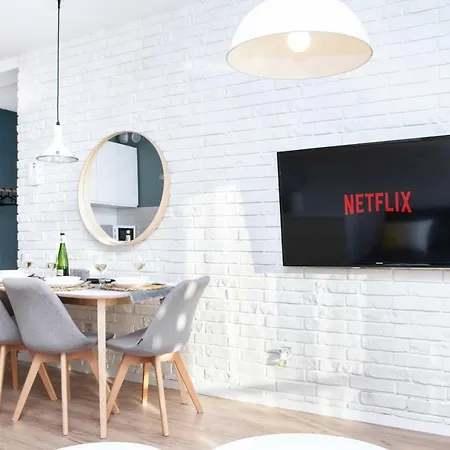 Dwupokojowy Apartament Z Sypialnia I Tarasem Wroclaw